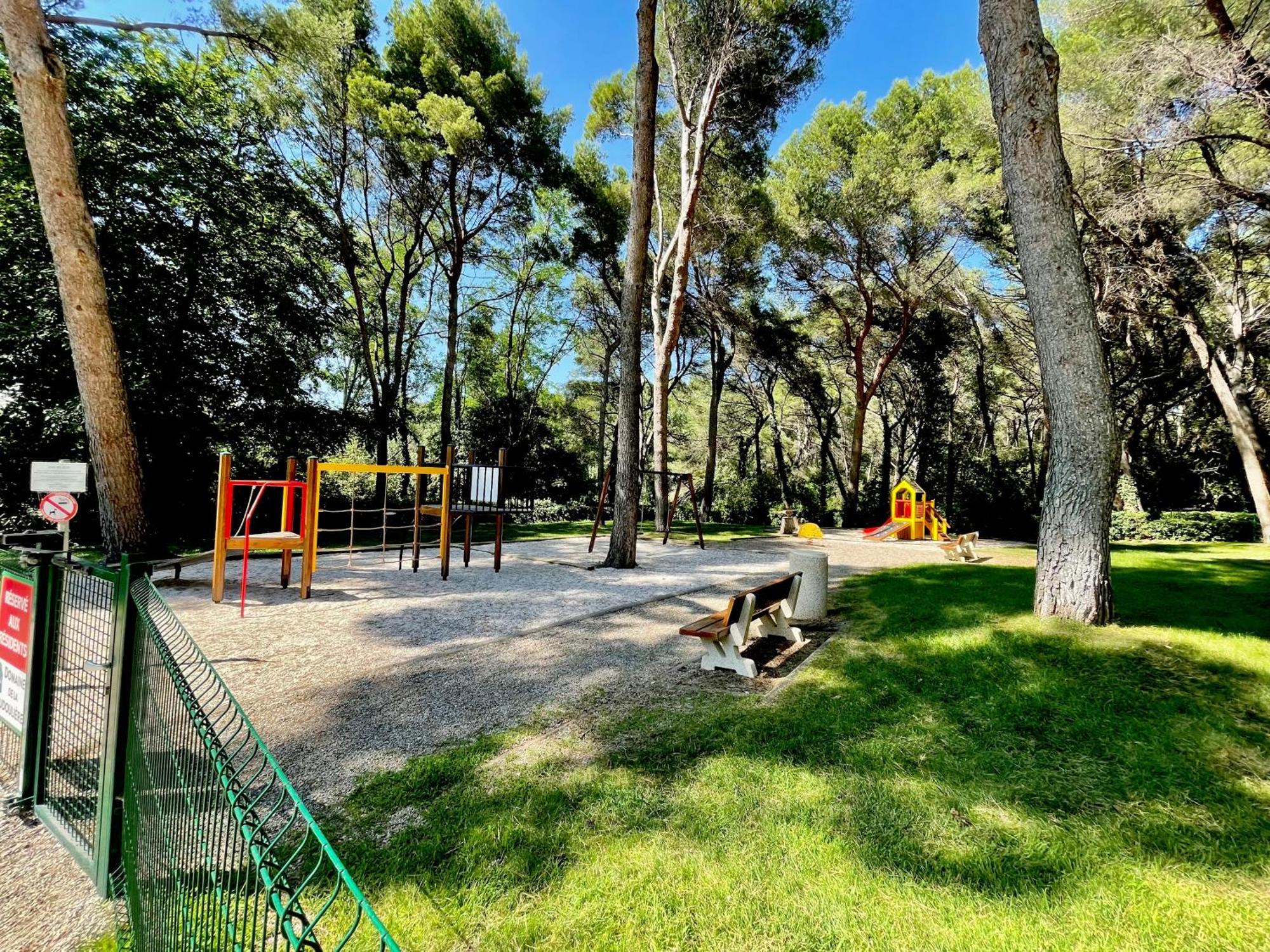 Le Rayon Vert Six-Fours-les-Plages Exterior foto